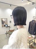 顎下切りっぱなしボブ