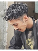メンズ　アパレル系男子に人気！刈り上げに強めパーマスタイル