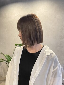 アイドット(i.) 切りっぱなしボブ