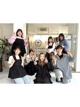 気になるフェイスラインや全身のバランスもヘアスタイルで自然にカバー◎骨格矯正カットで魅力を引き立てる