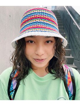 レジュアル(RESSUAL) ミディアムヘア暗めカラーグランマッシュデザインカラー