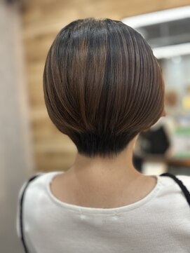 アグ ヘアー ミロ 本厚木店(Agu hair milo) 丸みショート