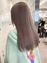 サンクマーケット 渋谷(cinq MARKET)&nbsp;渋谷ブリーチカラーミディアムレイヤーオリーブカラー30代40代