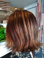 ロッキンヘアー(Rockin' hair)&nbsp;ハイライト切りっぱなしボブ