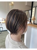 2席のみの美容室 アナイス(Anaiss) ショートボブ×3Dカラー