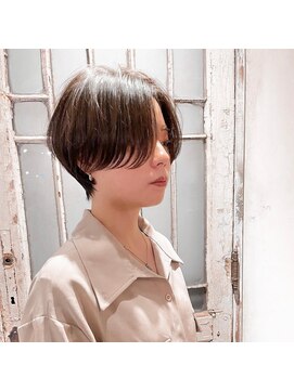 髪質改善と縮毛矯正の専門店 サンティエ(scintiller) 大人可愛い20代30代40代小顔ワンサイドショートボブ丸み前下がり