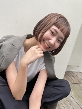 イマイ ケイアウラ(imaii k-aura) ボブ/オン眉/極細ハイライト