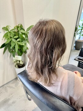 サロンワン(Salon1) グレージュ