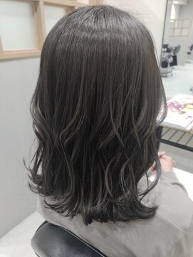 エル(L by truecreation) カラー/トリートメント/カット/ストレート/前髪/髪質改善/春日部