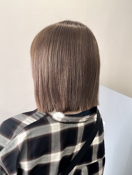 アンダーバーホワイト 広島 本通店(_WHITE) premium髪質改善トリートメント