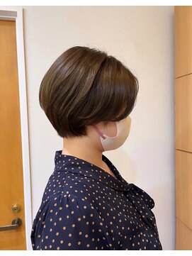 モリオ フロム ロンドン 成増店 【morio成増/宇佐美】大人可愛い丸みショートボブ