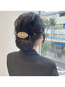 フェイバリットビューティシャルム(Favorite Beauty Charme) お呼ばれパーティーヘアセット ×まとめ髪スタイル×上大岡駅近