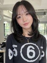 トイ(TOI)&nbsp;ミディアムハイレイヤーカット/グレーブラック