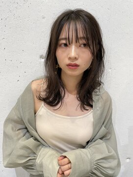 トイズファクトリー(Toys Factory) 顔まわりレイヤー×オリーブベージュ