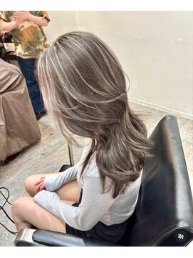 ブレンド 渋谷(BLend) ハイライトミディアムヘア暗めカラーデザインカラー