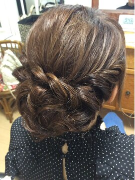 ドレス21 捻りアップスタイル