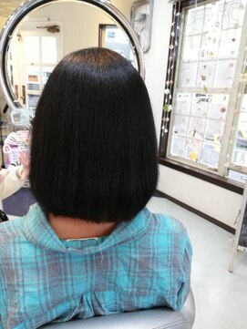 ライフゴーズオン 昭島店(Life goes on) 艶髪 ショート 【昭島縮毛矯正髪質改善 立川 八王子】