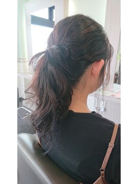 ヘアデザイン フェリーチェ(Hair Design FEliCE) ナチュラルポニテ