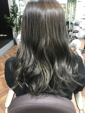 ルナアトリエ(runa atelier) マットグレージュ