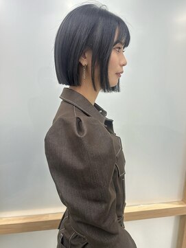 フレームプラス 御堂筋難波店(FRAME +) ミニボブ 暗髪 ブルー