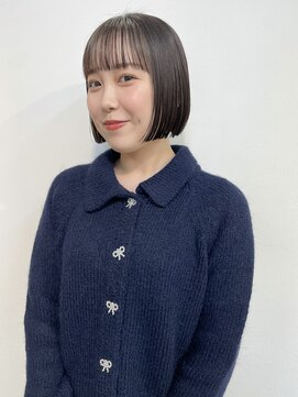 サイズ(cyez) 【渡部】ぷつっと短めボブ