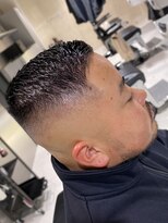 フランクスバーバーザスタンド(Frank’s barber the stand)&nbsp;直毛アイロンパーマスキンフェードE