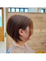 ピース(piEcE)&nbsp;イヤリングカラーボブ　20代30代40代50代ショートボブ