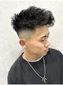 スキンフェード フェザーアップ 前下がり