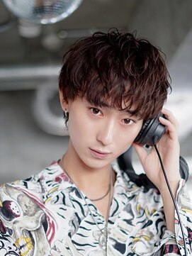 ライラ(Lyla) 1カールナチュラルパーマ