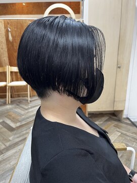 クート(ku-to) 前髪なし刈り上げハンサムショート