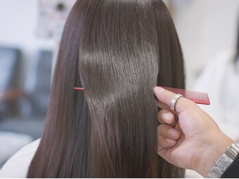 フィデルヘアー(Fidele hair)の写真/髪の状態やお悩みに合わせて、あなたに一番合ったトリートメントをご提案！思わず触りたくなる髪に。