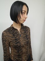 ユノ(juno)&nbsp;顔周りレイヤー×タイトミニボブ