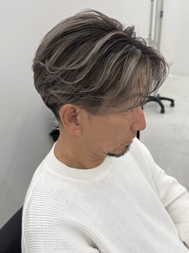 カット　バレイヤージュ　デザインカラー　ホワイトメッシュ