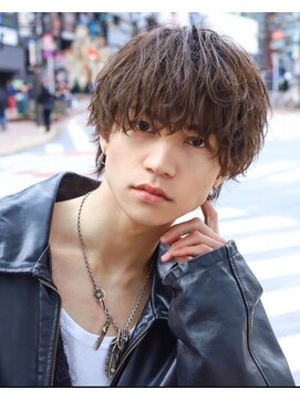 アストラ(ASTRA) MEN’S HAIR/サーフカール/刈り上げセンターパート/札幌