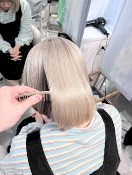 インス 奈良柏木店(INCE)の写真/《デザイン×技術×豊富な薬剤で理想を叶える新鋭サロン"INCE HAIR"》透明感溢れる柔らかな色味を実現◇