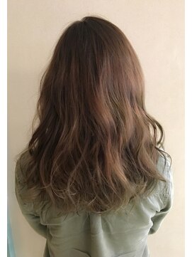 ロンド 銀座(Lond) カジュアルエアリーロング 担当本田奈穂美