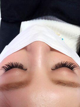 クロップヘアークリエイティブ マツエク デザイン