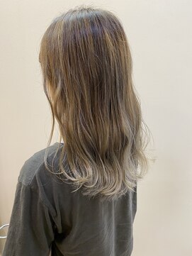 ビューティシモ 川越(Beautissimo) **アッシュベージュグラデーション**
