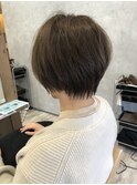 ショートボブ