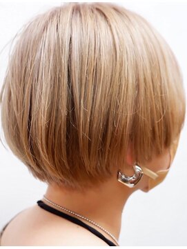 ノクターン 池袋(NOCTURNE) マッシュショート