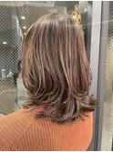 レイヤーミディ×脱白髪染めハイライト×30代40代50代