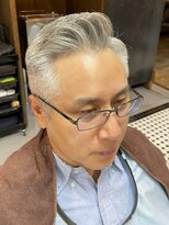 ディスイズバーバーセカンド(THIS IS BARBER 2nd)&nbsp;ビジネス七三スタイル　グレイヘア　40代50代