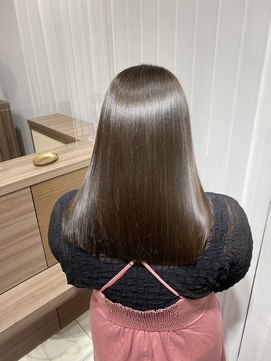 キュア 表参道(CURE) 黒髪/グレージュカラー/ココアベージュ/ヘルシーロング[表参道]