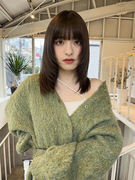 アクアオモテサンドウ(ACQUA omotesando) △グレージュカラーウルフカットレイヤーカットぱっつん前髪