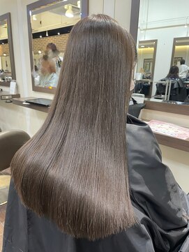 ヘアーアンドメイク ビス(HAIR&MAKE bis) ブリーチなしで！赤みなしやわらかベージュ【立川/加藤沙久楽】