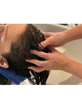 頭皮・顔・首・肩の張り詰めた突っ張りを緩め整えることで身体をリセット♪ハリ&コシのある健康な美髪へ☆