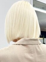 ウィコ 新宿(WICO)&nbsp;ホワイトブロンド[新宿駅/こなれミディ/ウェーブパーマ]