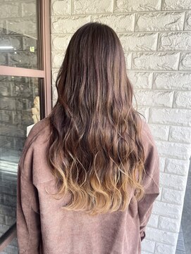 リー 東三国(Lee) ロング×グラデーションカラーベージュ