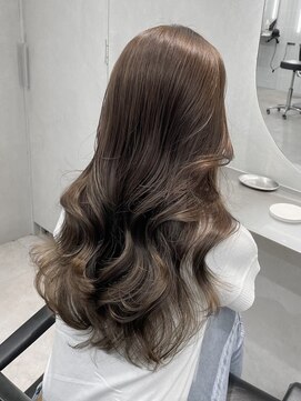 オニキス(ONYX) クリーミーマロンベージュ×レイヤーカット【chisato指名】