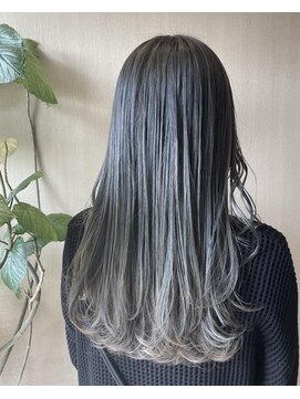 エム インターナショナル 白岡 キュート(EMU international CUTE) 柔らかグレージュヘア